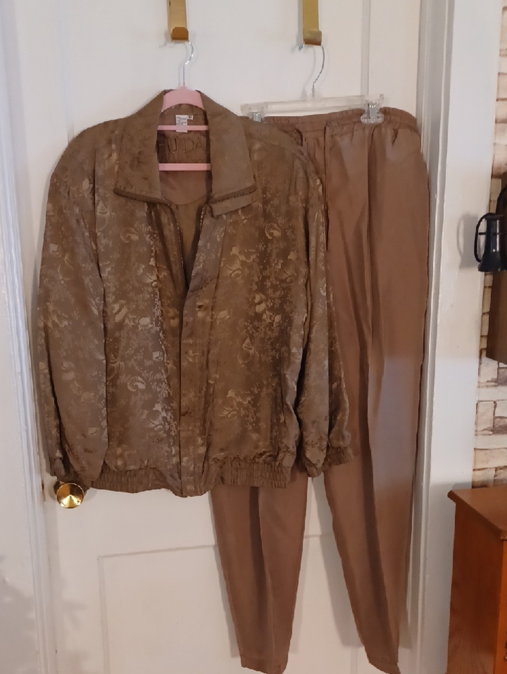 Two-Piece Taupe Floral Jacket and Pants Set 100 Percent Silk Size Medium